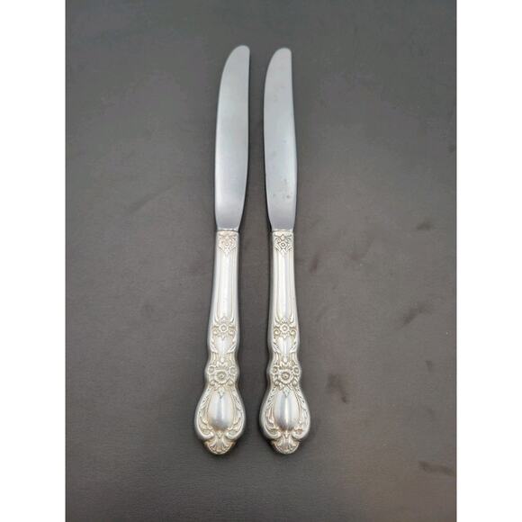 1847 IS Rogers Bros Silverware Set Of 2 HERITAGE Flatware Dinner Knives - Picture 6 of 6